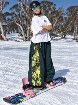 Women's Hyper Flux Extra Baggy Freestyle Snowboarding Pants with Side Zip Graffiti Panel